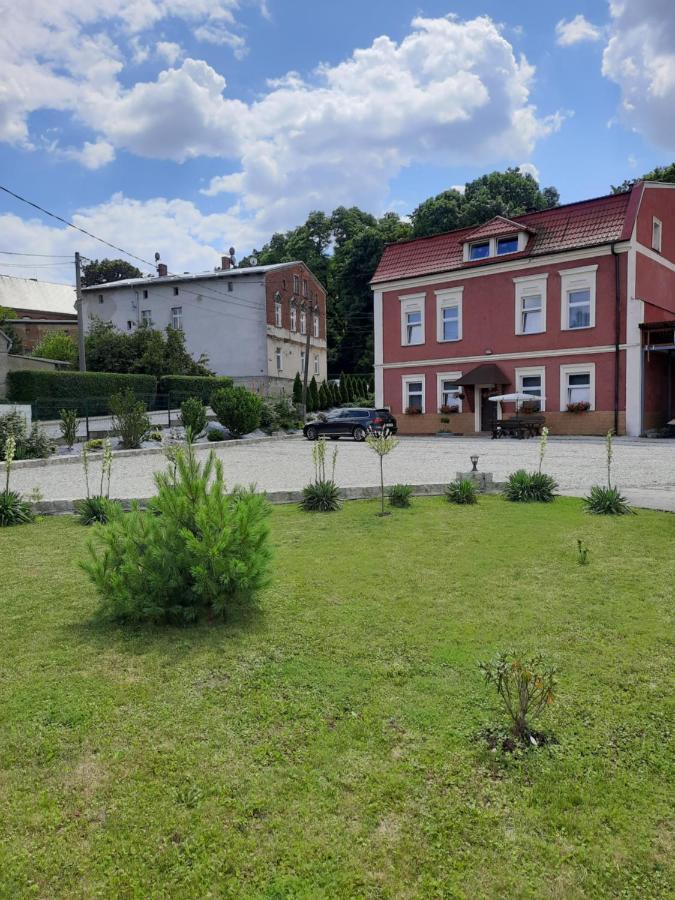 Отель Gosciniec W Starym Mlynie Biala Prudnicka Экстерьер фото